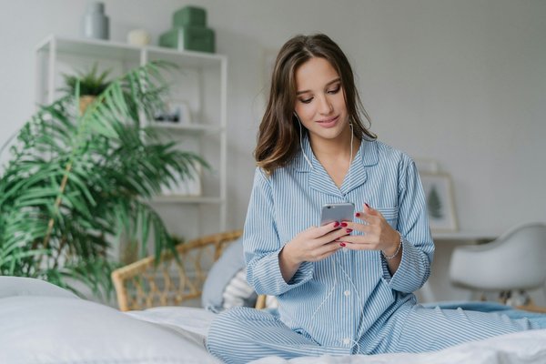 Découvrez la collection élégante de chemises de nuit femme